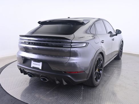 Certified 2024 Porsche Cayenne Turbo GT AWD/4WD image 7