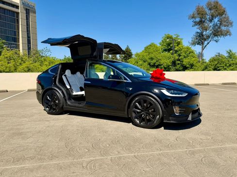 Used 2019 Tesla Model X 100D AWD/4WD image 9