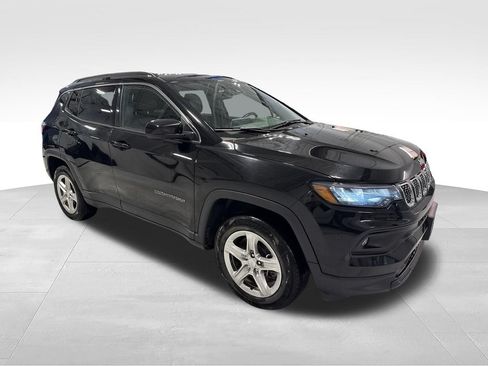 Used 2024 Jeep Compass Latitude AWD/4WD image 49