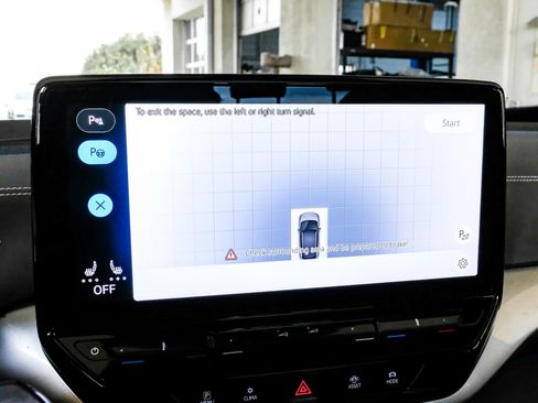 Used 2023 Volkswagen ID.4 Pro S image 23