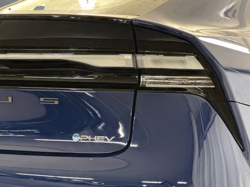 Used 2025 Toyota Prius XSE image 13