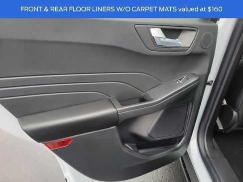 New 2025 Ford Escape SE w/ PHEV Premium Package image 11