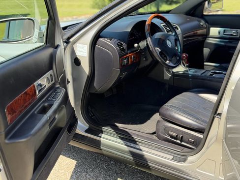 Used 2003 Lincoln LS RWD image 17