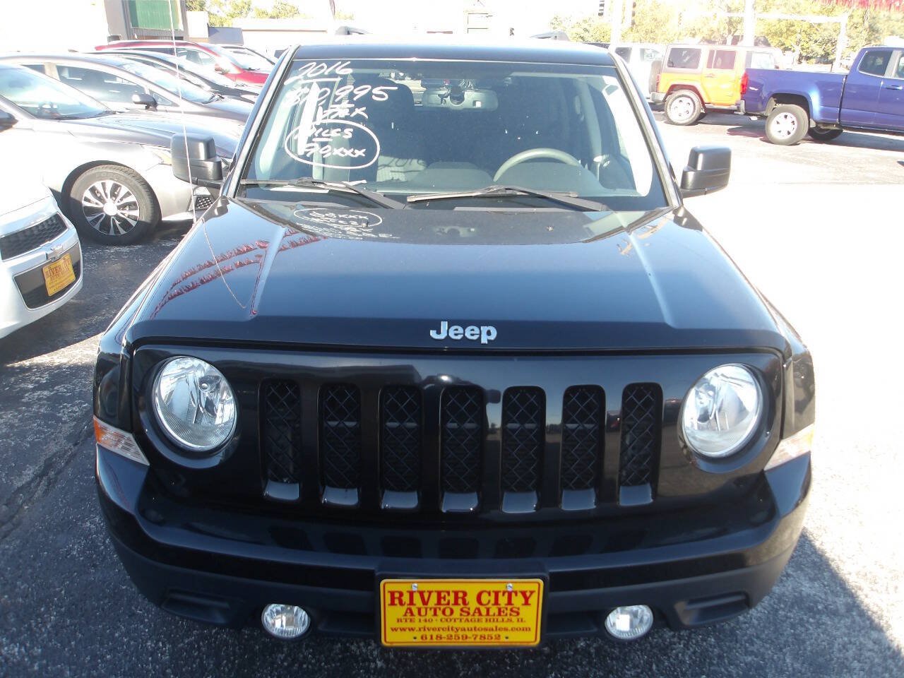 Used 2016 Jeep Patriot Sport w/ Power Value Group FWD image 2