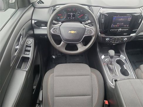 Used 2021 Chevrolet Traverse LS image 14