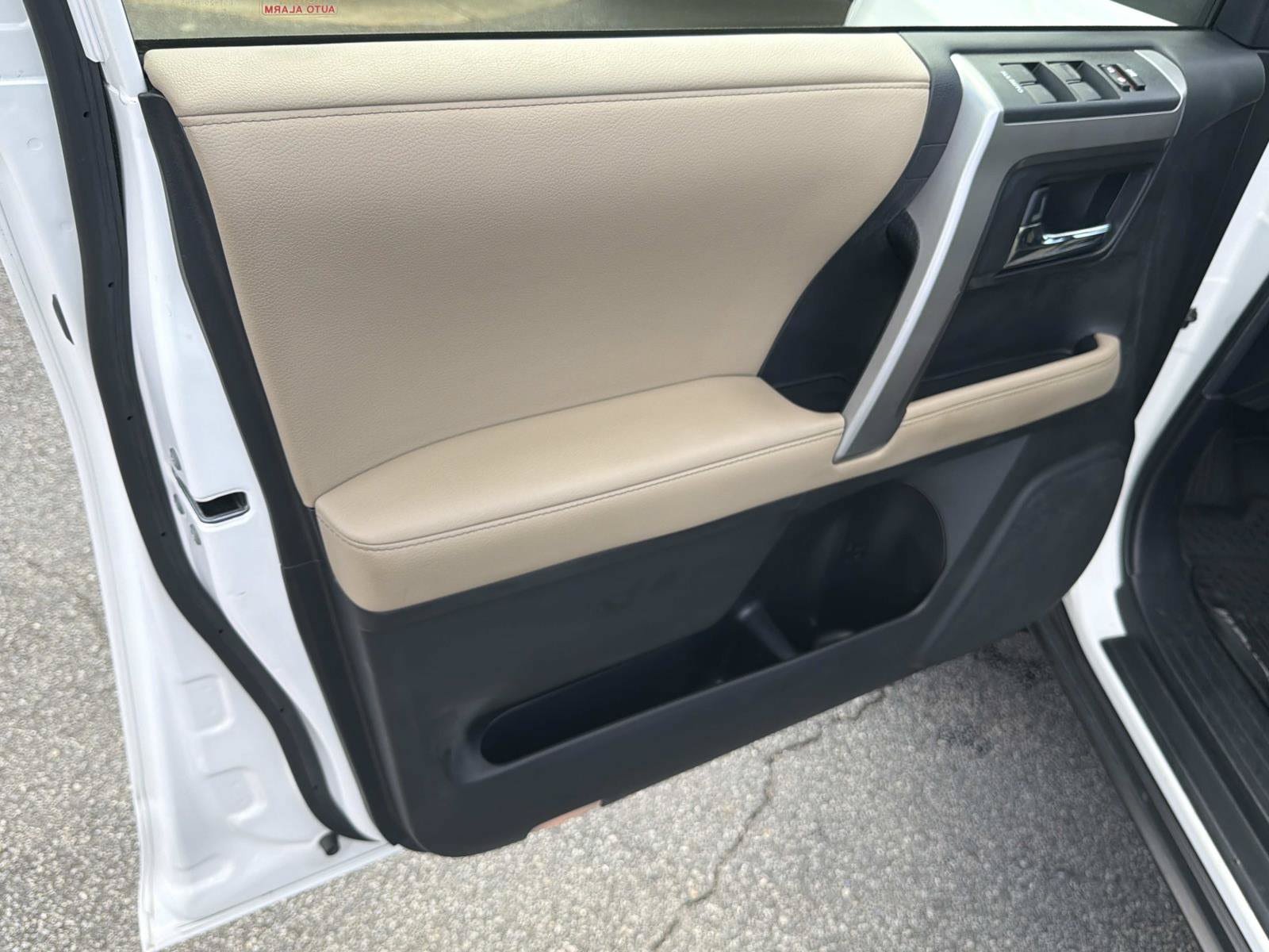 Used 2020 Toyota 4Runner SR5 Premium AWD/4WD image 11