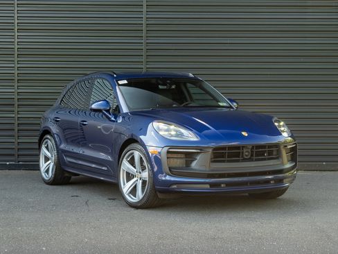 Certified 2023 Porsche Macan GTS AWD/4WD image 10