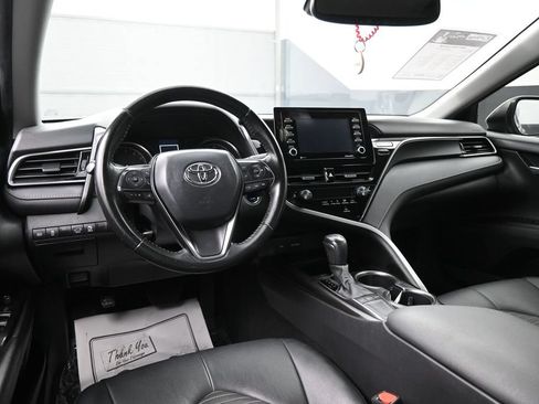 Used 2023 Toyota Camry SE w/ Convenience Package FWD image 27