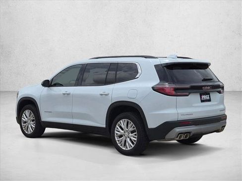 Used 2026 GMC Acadia Elevation w/ Elevation Premium Package FWD image 7