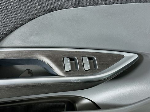 Used 2024 Lucid Air Pure RWD image 15