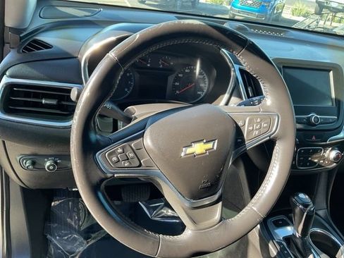 Used 2018 Chevrolet Equinox LT FWD image 15