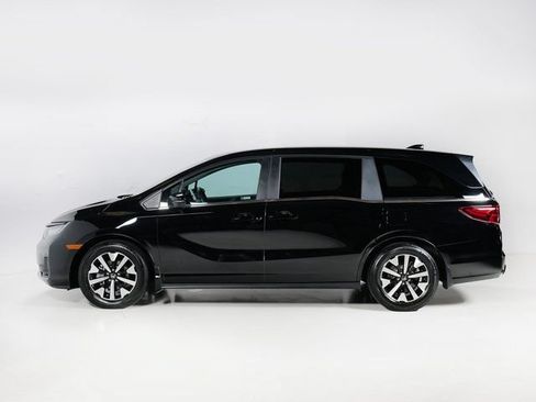 Used 2025 Honda Odyssey EX-L image 2