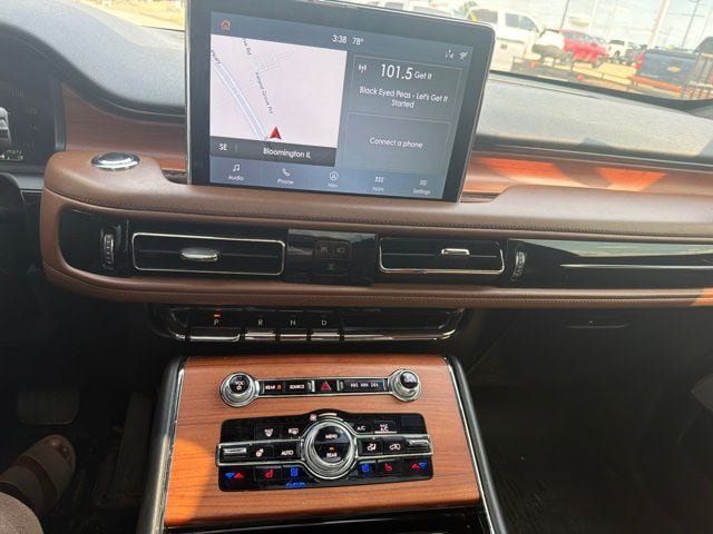 Used 2020 Lincoln Aviator Reserve w/ Equipment Group 202A AWD/4WD image 12