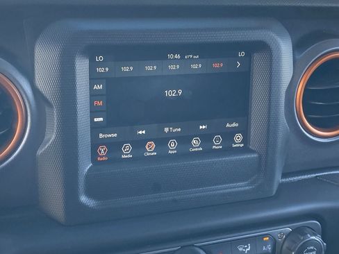 Used 2021 Jeep Gladiator Mojave w/ Safety Group image 24