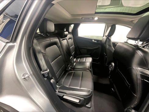 Used 2022 Ford Escape SEL w/ Technology Package image 16