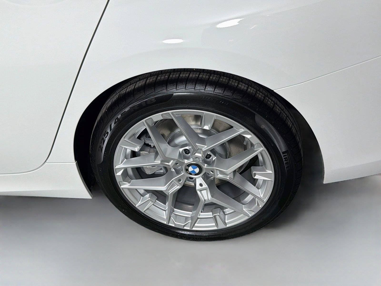 New 2026 BMW 330i xDrive Sedan w/ Premium Package AWD/4WD image 31