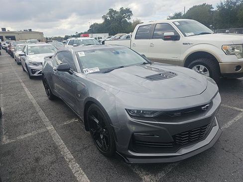 Used 2021 Chevrolet Camaro SS RWD image 2