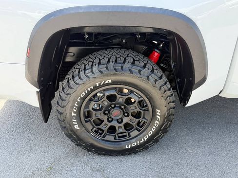Used 2025 Toyota Tundra TRD Pro w/ Tow Tech Package AWD/4WD image 34