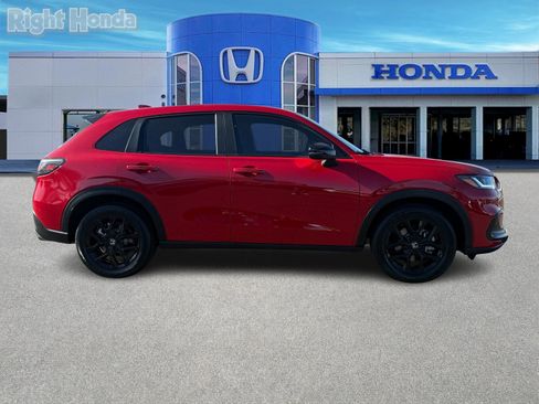 Used 2025 Honda HR-V Sport image 8