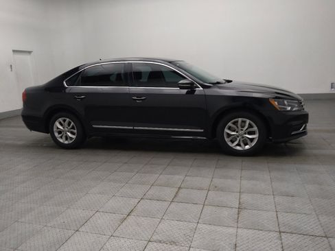 Used 2017 Volkswagen Passat 1.8T S image 11