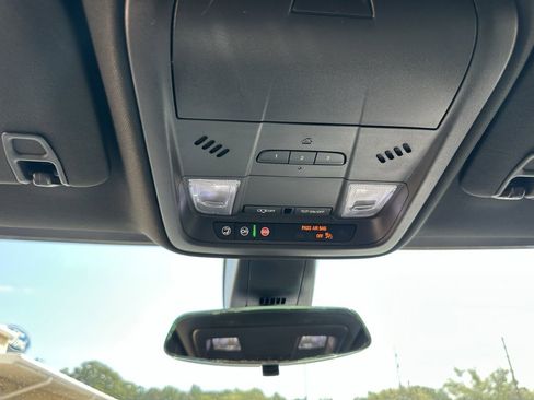 Used 2021 Cadillac XT5 Luxury image 31