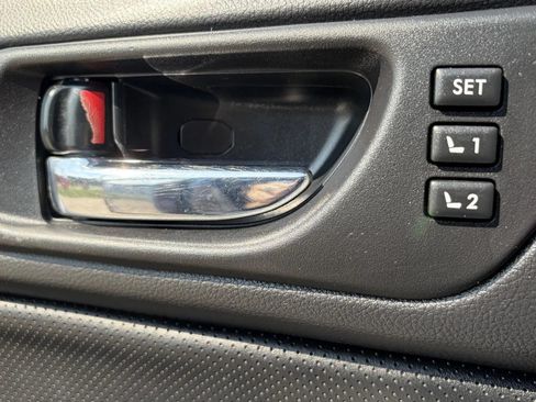 Used 2015 Subaru Legacy 2.5i Limited AWD/4WD image 25