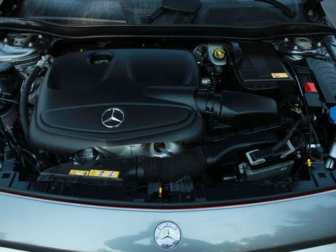 Used 2015 Mercedes-Benz GLA 250 image 27