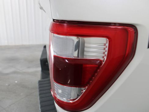 Used 2023 Ford F150 Lariat w/ Trailer Tow Package image 14