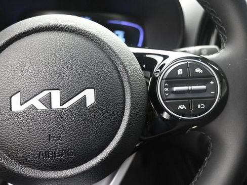 Used 2025 Kia Soul EX FWD image 14