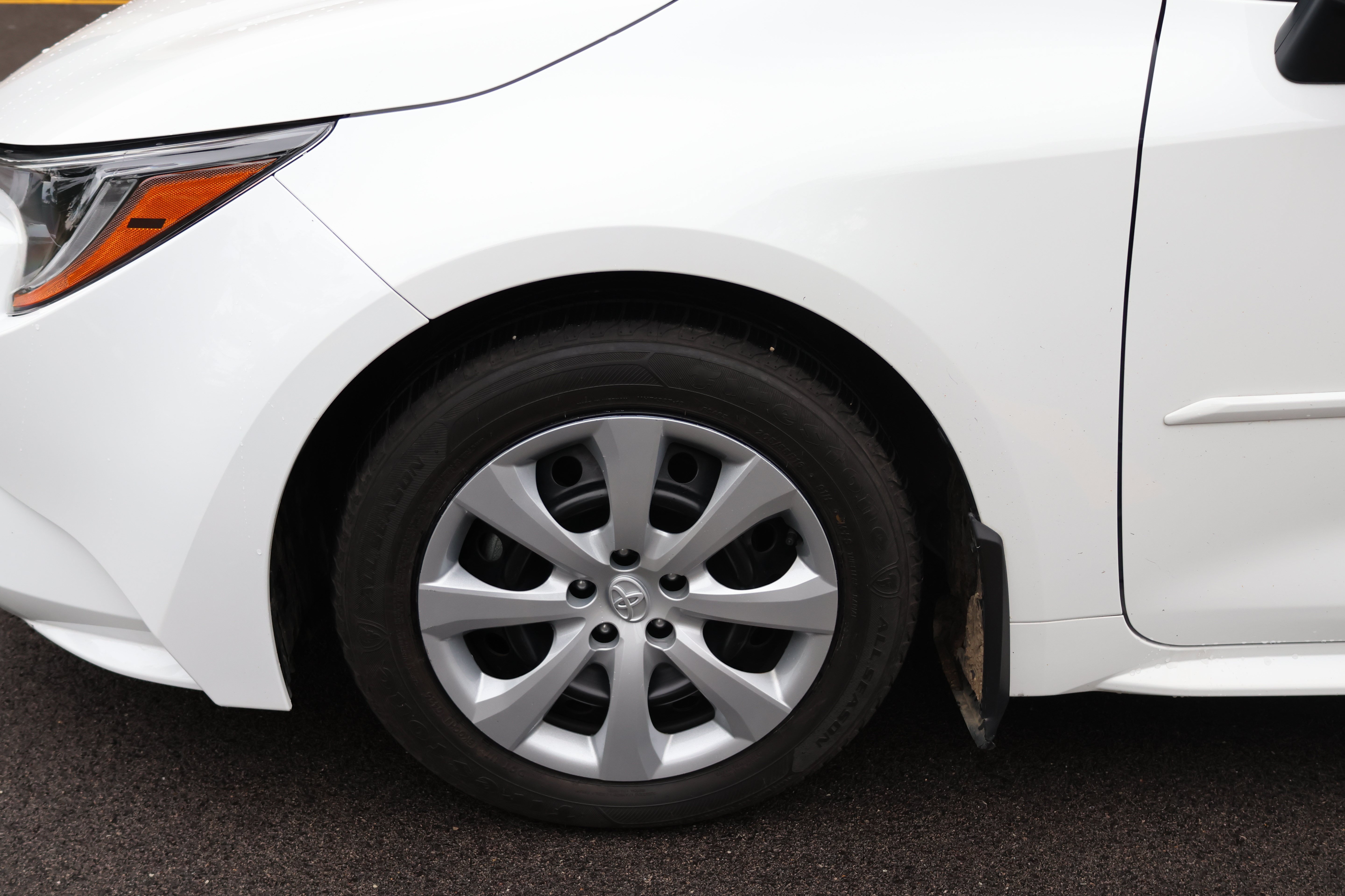 Certified 2024 Toyota Corolla LE FWD image 9
