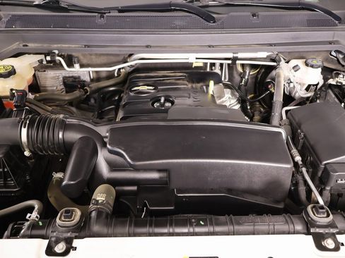 Used 2022 Chevrolet Colorado LT w/ Fleet Safety Package image 18