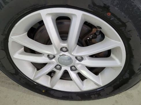 Used 2019 Dodge Grand Caravan SXT w/ Rear Park Assist Package image 23