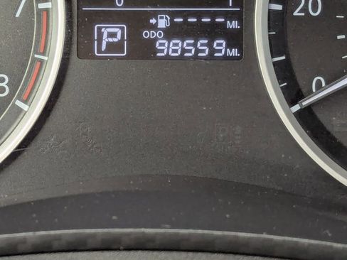 Used 2020 Nissan Versa S image 14