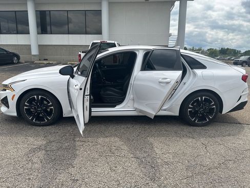 Used 2022 Kia K5 GT-Line AWD/4WD image 4