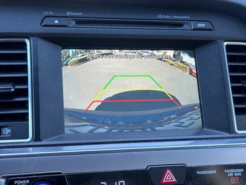 Used 2016 Hyundai Sonata Limited FWD image 25