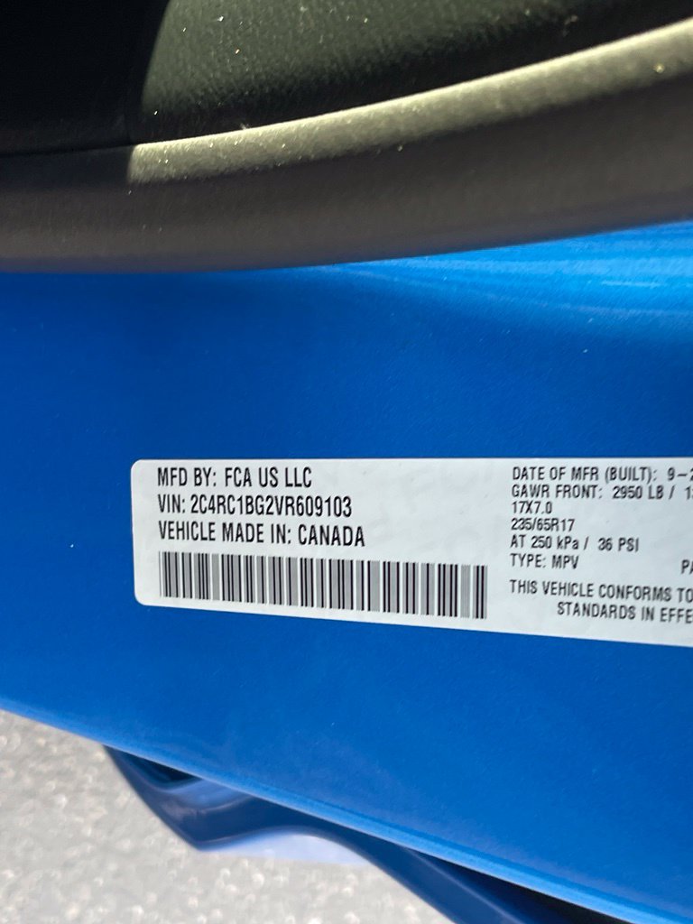 New 2027 Chrysler Pacifica Select FWD image 28