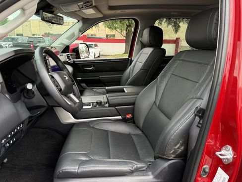 Used 2024 Toyota Sequoia Limited w/ Tow Technology Package AWD/4WD image 30