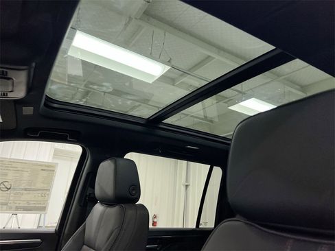 Used 2025 Chevrolet Suburban RST w/ Comfort Package image 19