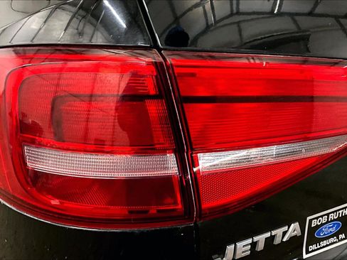Used 2015 Volkswagen Jetta S image 29