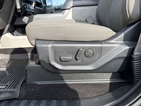 Used 2019 Ford F150 XLT w/ Equipment Group 302A Luxury RWD image 14