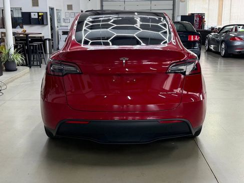 Used 2021 Tesla Model Y Long Range AWD/4WD image 3