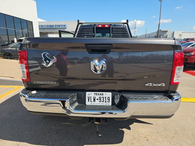 Used 2022 RAM 3500 Big Horn w/ Cold Weather Group AWD/4WD image 3