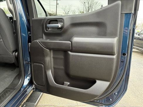Used 2022 Chevrolet Silverado 1500 Custom image 19