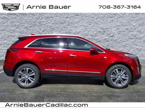 New 2025 Cadillac XT5 Premium Luxury image 4