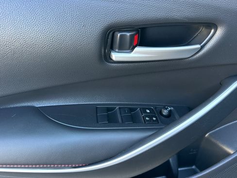 Used 2025 Toyota Corolla SE image 11