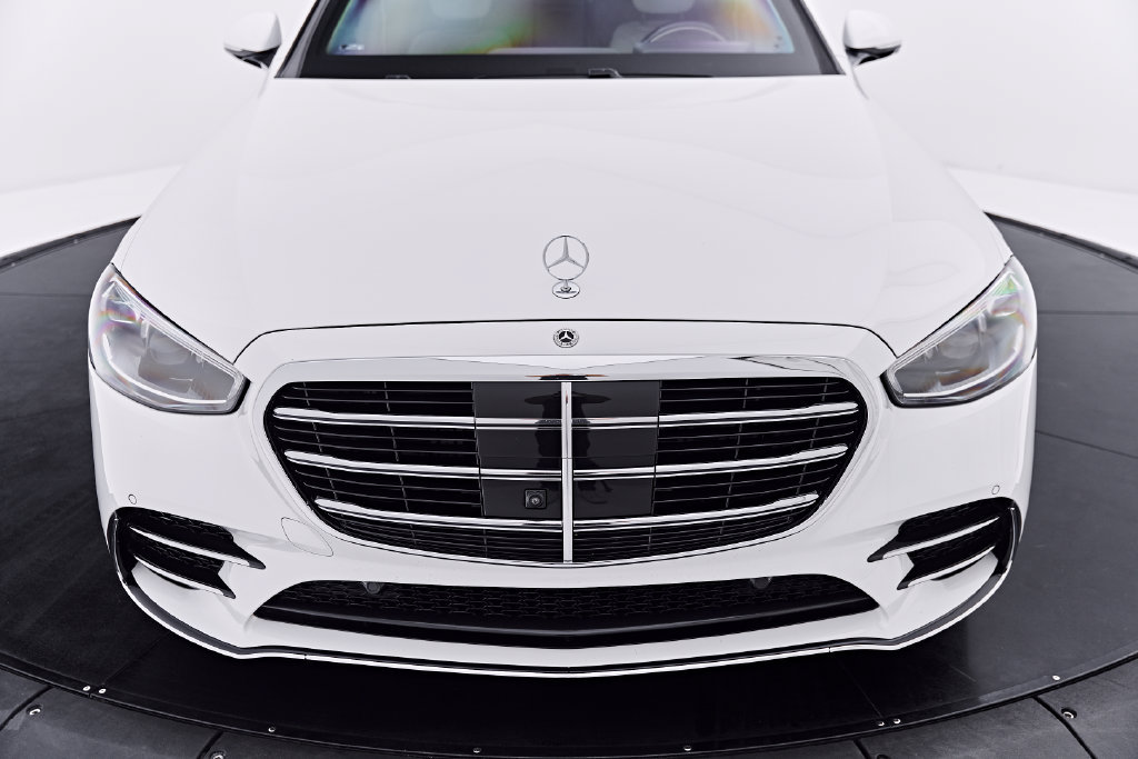 Used 2024 Mercedes-Benz S 580 4MATIC Sedan w/ AMG Line image 15