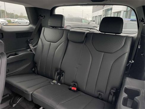 Used 2025 Hyundai Palisade SEL image 27