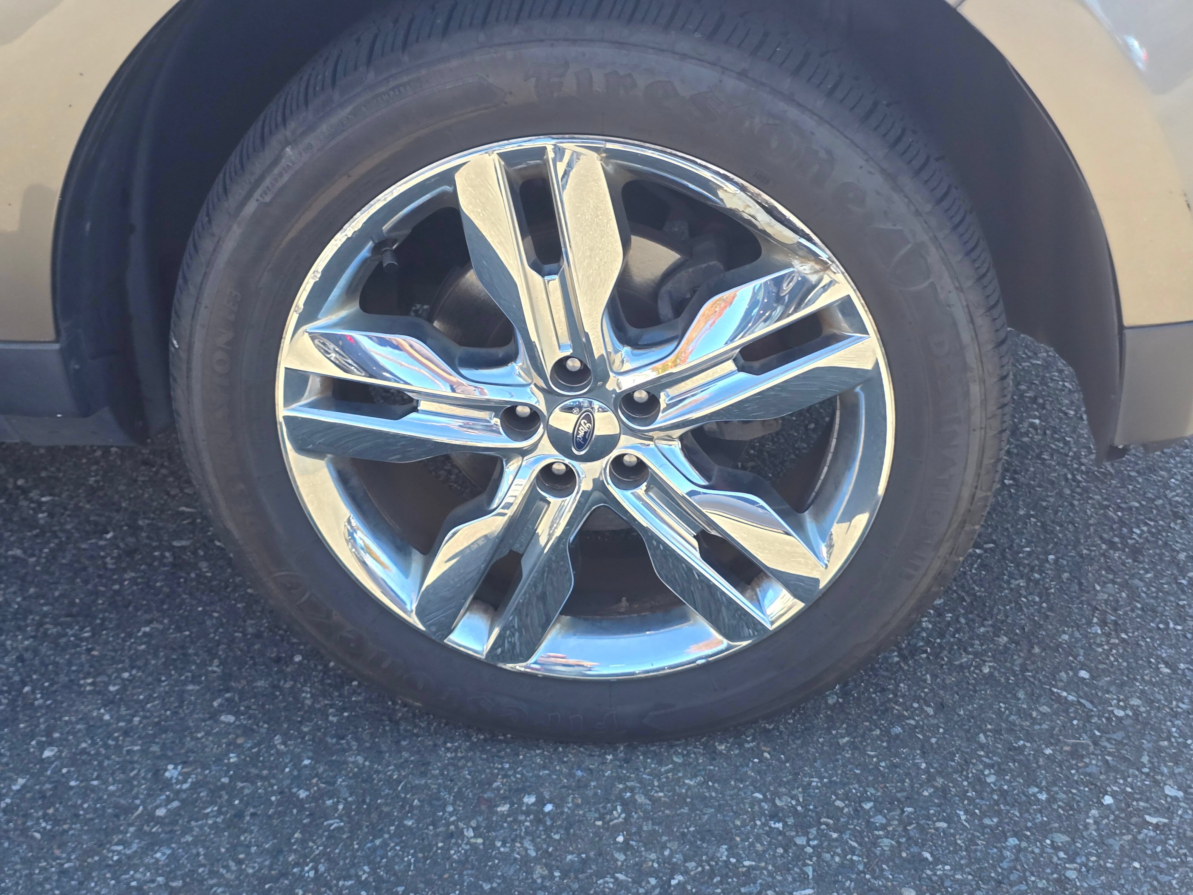 Used 2013 Ford Edge SEL AWD/4WD image 9