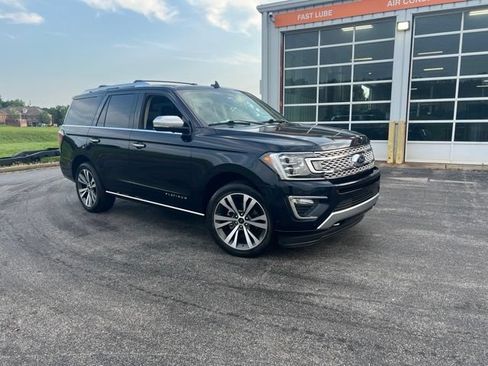 Used 2021 Ford Expedition Platinum AWD/4WD image 2