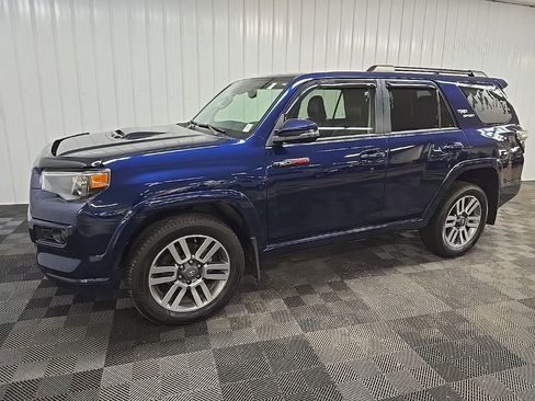 Used 2023 Toyota 4Runner TRD Sport w/ Technology Package AWD/4WD image 6